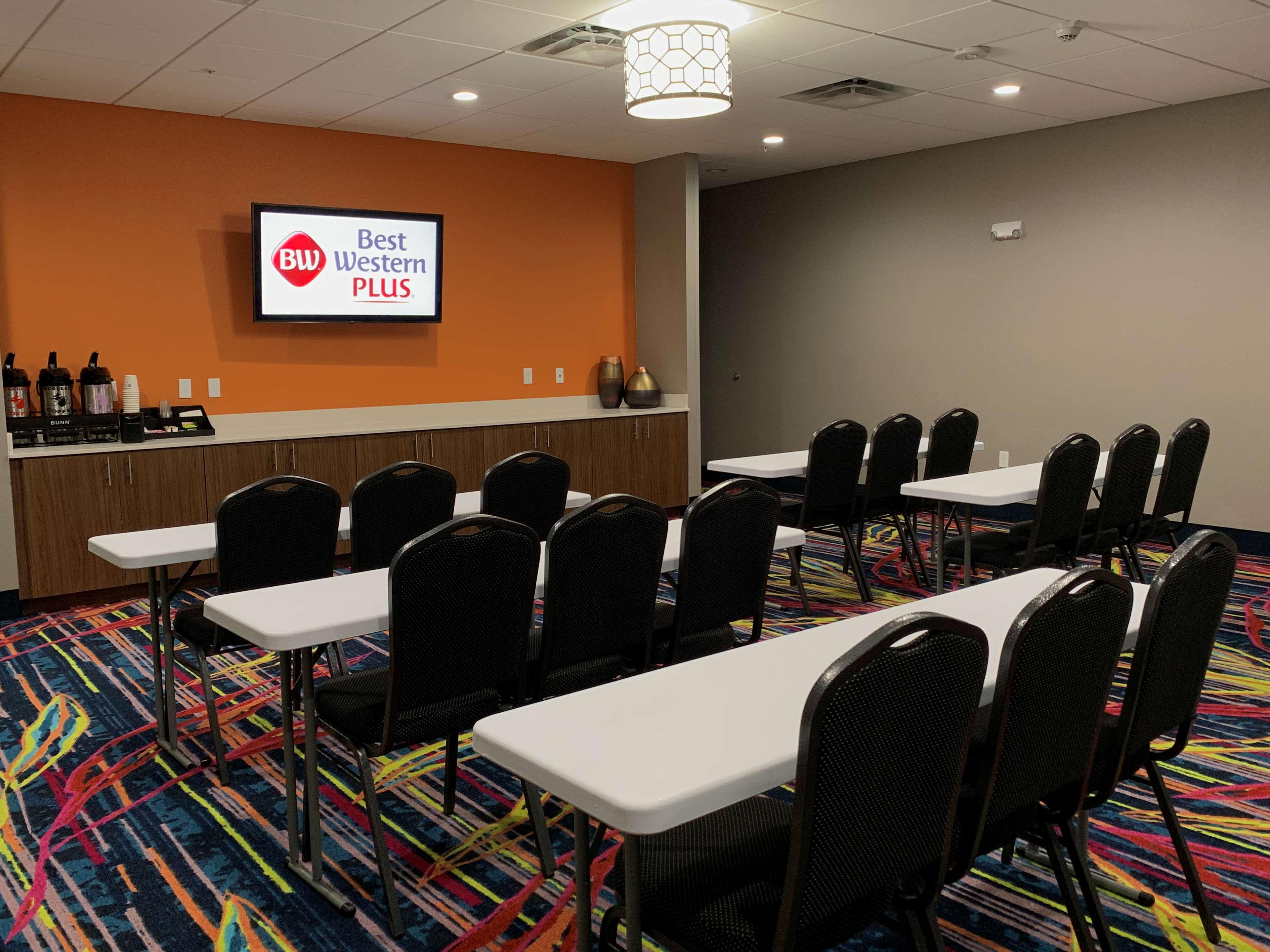 Best Western Plus Coweta'S 1St Hotel Экстерьер фото
