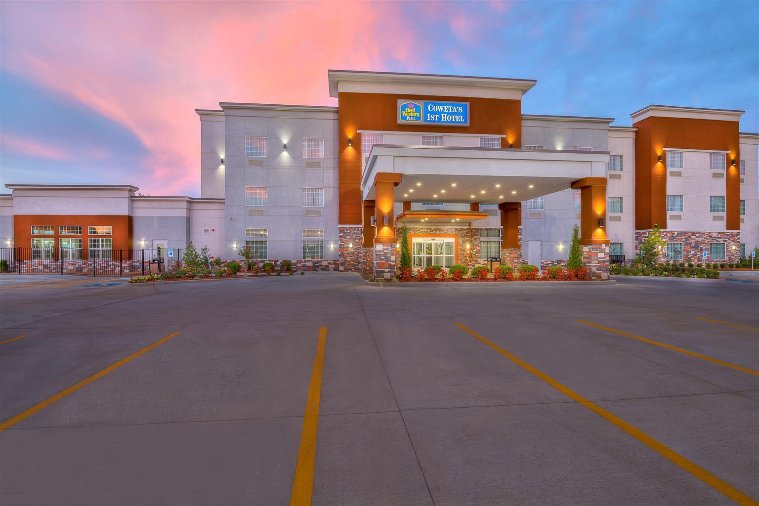 Best Western Plus Coweta'S 1St Hotel Экстерьер фото